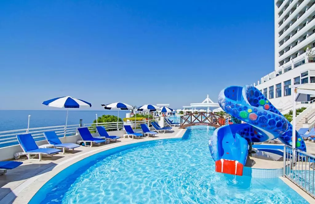 هتل کورومار دلوکس